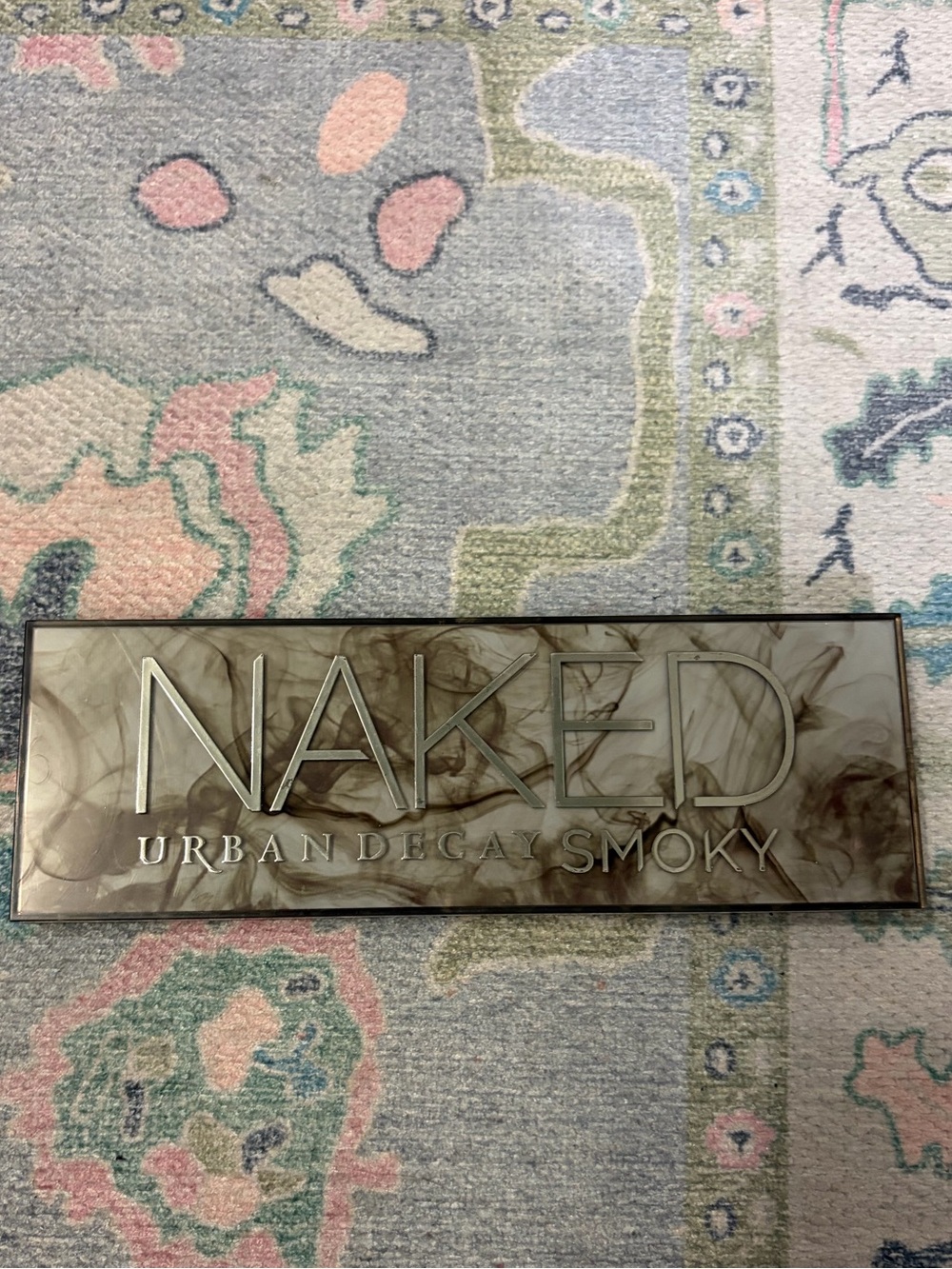 Urban Decay Naked Smoky Palette - Picture 2 of 3